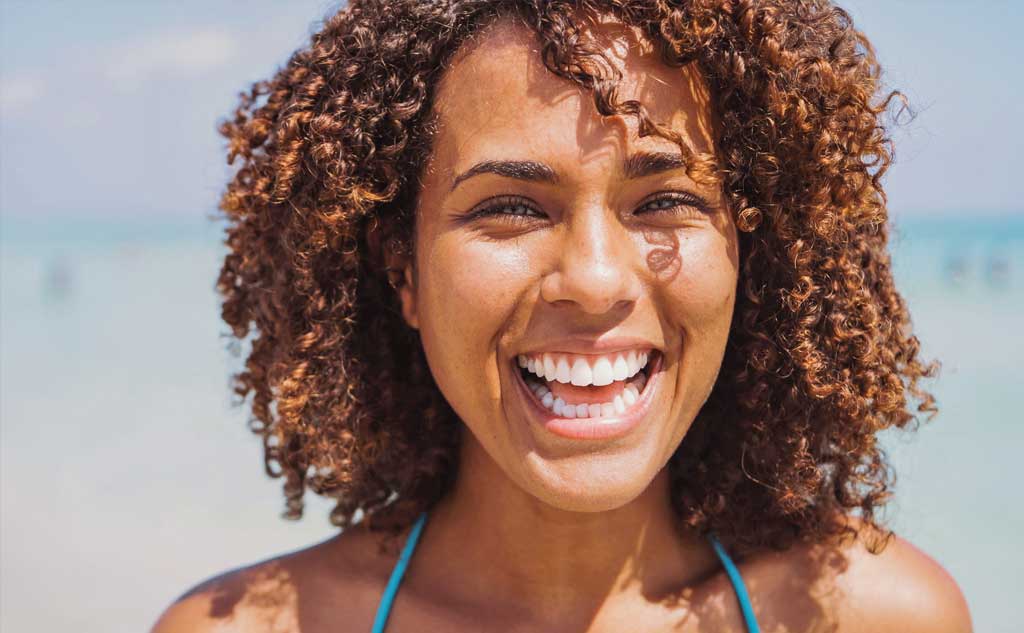 Wearing sunscreen is a great way to protect the skin and live a healthy and happier life.