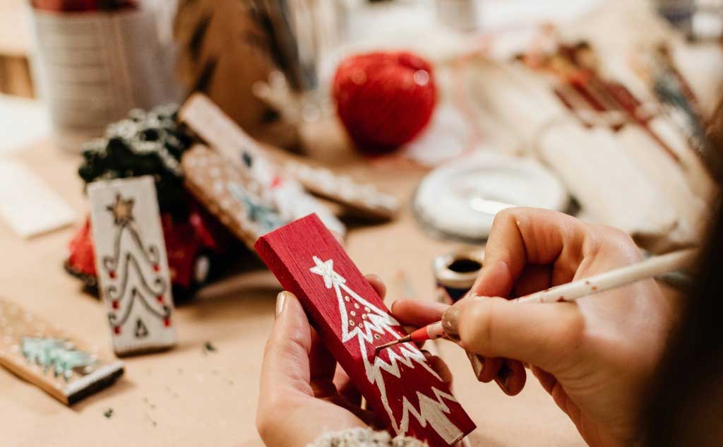 Customized christmas ornaments are a great tradition to start with your family.
